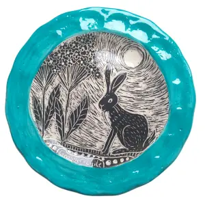 Plato decorativo - Liebre Chilena - Tallado a mano
